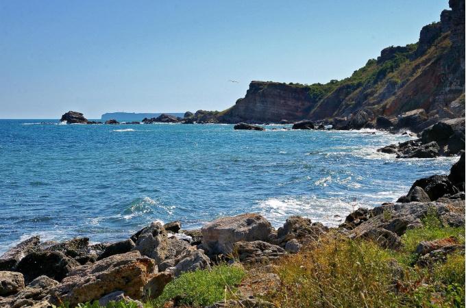 ОМВ Петром и НюМед Енерджи подписаха договор за сондажен кораб за морско проучване в българската част на Черно море