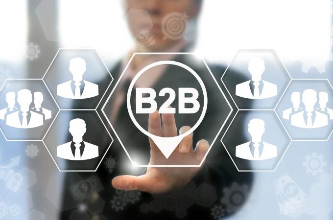 B2B рекламата в хибридната ера: Защо офисът вече не е единствената цел?