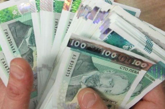 Кредитирането в България продължава да расте с двуцифрени темпове