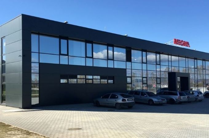 „Неона“ инвестира 2 млн. лв. в разширение на производството на CNC лазерни машини