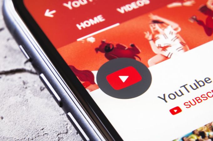YouTube отчита спад в гледанията заради рекламни блокери