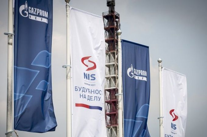 КЗК разреши продажбата на бензиностанции "Газпром" в България