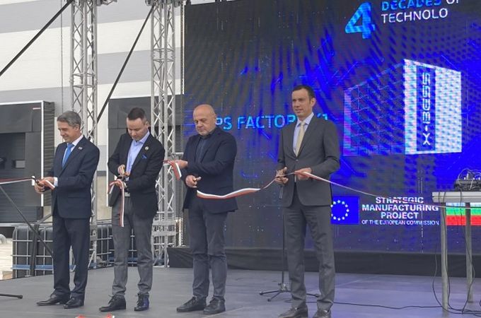 Българска технологична експанзия: IPS инвестира в съхранение на енергия