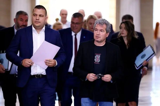 Операция "Тишина", или как да криминализираме демокрацията