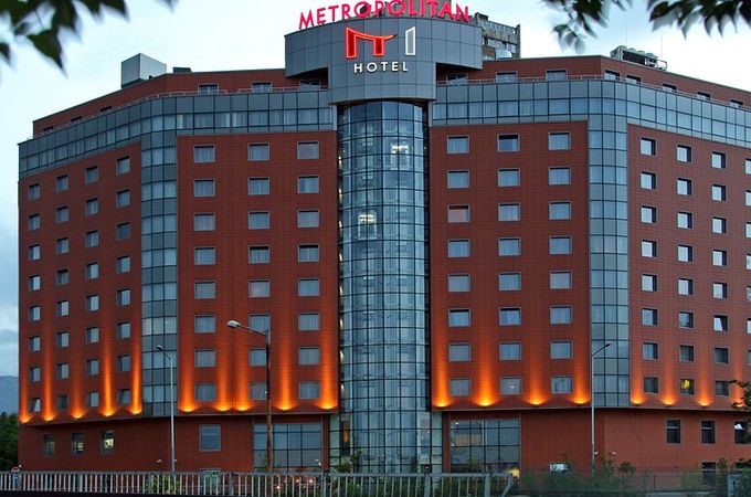 Metropolitan Hotel Sofia, a member of Radisson Individuals, отпразнува финала на своята реновация със стилен коктейл