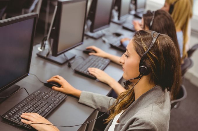  Глобални IT трансформации разтърсват Румъния: Несигурност за хиляди служители