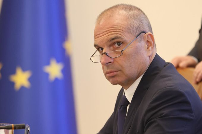 Гроздан Караджов: От април 2026 г. стартират директни полети от София до САЩ