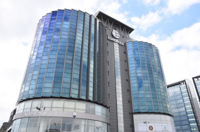Арбитражът в САЩ отхвърли иск на румънското правителство за прекратяване на делото за Евроинс