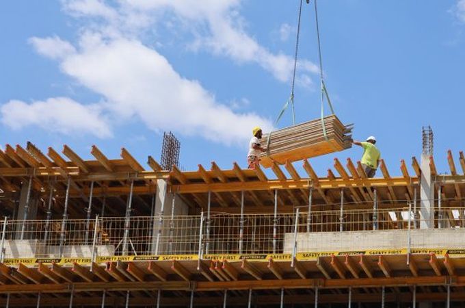 Жилищното строителство в България се свива през 2025 г.