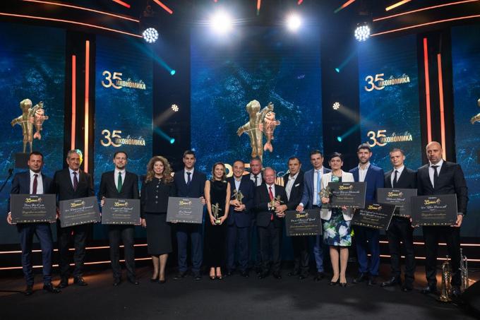 Петя Димитрова е носител на специалното отличие за изключителен принос към българската икономика „Мисис Икономика“ 2025