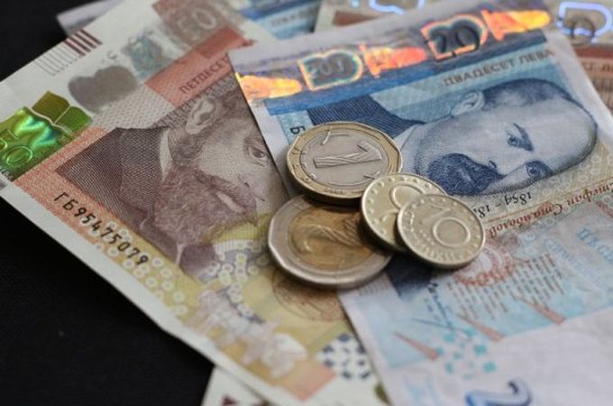 120 лева коледен бонус за най-нуждаещите се пенсионери, предлагат от Съвета за управление