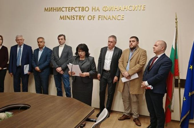 Бизнесът и синдикатите договориха ключови параметри в Проектобюджет 2026