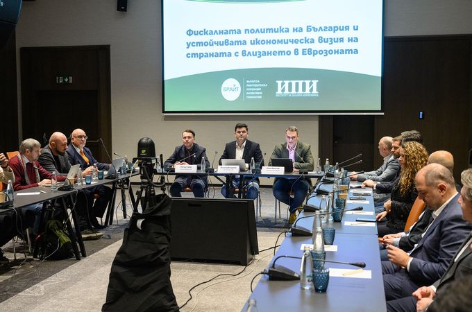 БРАИТ и ИПИ: Ръстът на публичните разходи е основният фактор за увеличаващия се бюджетен дефицит