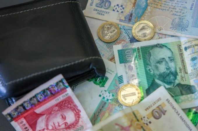 Предизвикателства пред банковия сектор при обмяната на стотинки в евро