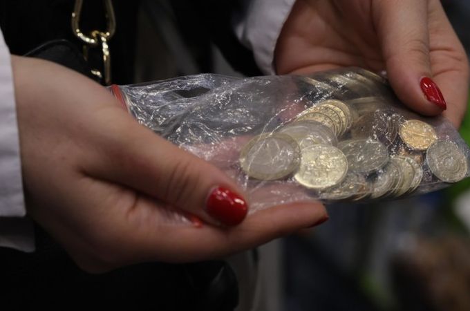 Предизвикателства пред еврозоната: Тромави банкови процедури и спекулативно закръгляне на цените