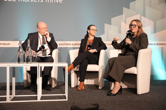 InvestEU: УниКредит и ЕИФ отпускат до 890 милиона евро за ускоряване на растежа на МСП в ЦИЕ