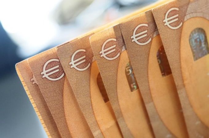 Инвестиции вместо потребление: Новата икономическа философия на България след Шенген