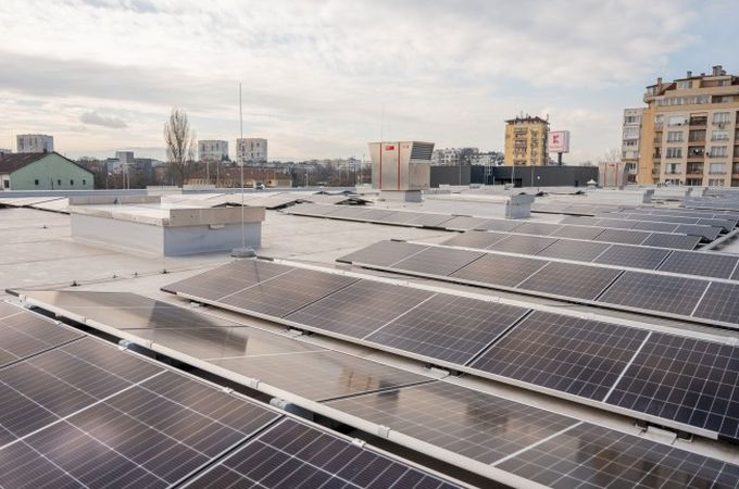 Kaufland България разширява ВЕИ портфолиото си с 12-а фотоволтаична инсталация в София