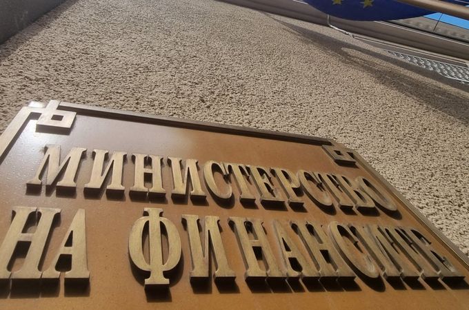 България набра нови 150 милиона евро дълг чрез 5-годишни държавни облигации