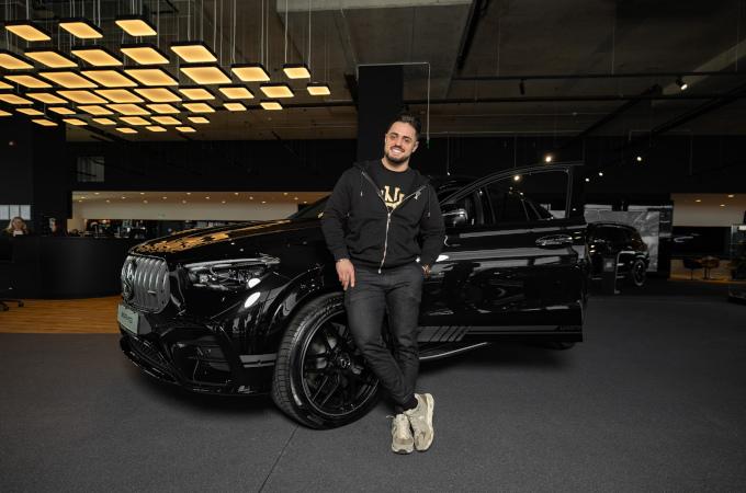 Mercedes-Benz и Карлос Насар поемат заедно към победите