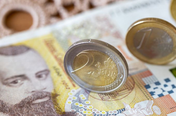 Сбогом на лева: Хронология на българската валута и новата евразийска реалност