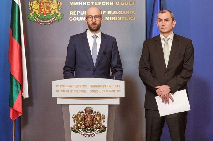 Кабинетът предлага втори удължителен бюджет за гарантиране на държавните плащания