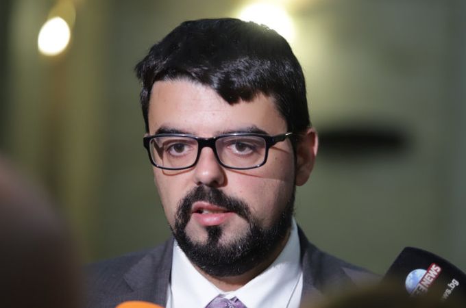 Ескалацията в Близкия изток: Рискове за цените на горивата и енергията в България