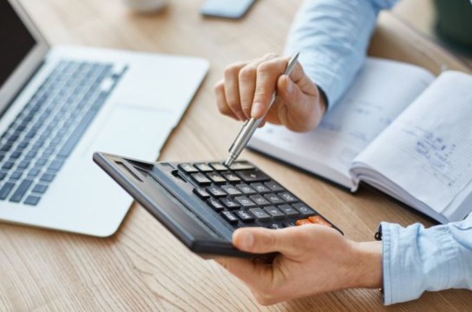 Фискалният съвет: Енергиен скок заплашва да разшири дефицита до 3,6% от БВП