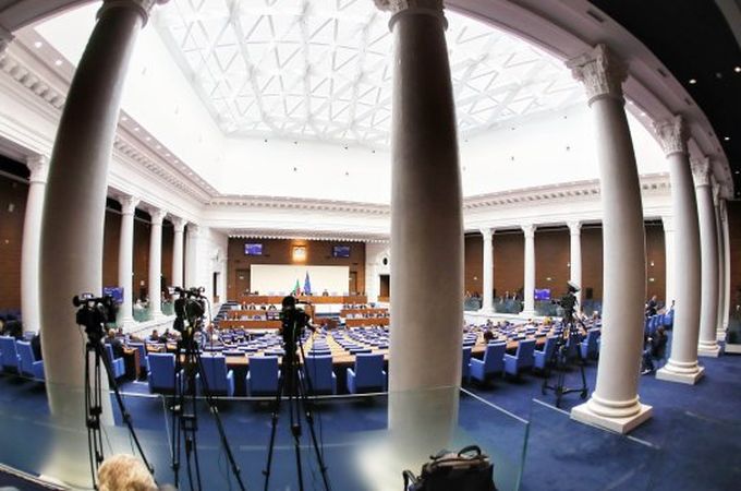 Парламентът прие на първо четене удължаването на бюджетната рамка до 2026 година