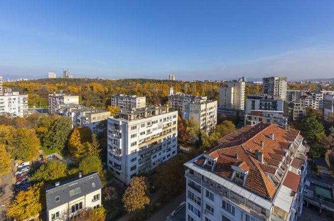 Тихомир Тошев: Имотният пазар се нормализира със спад в сделките от 20%