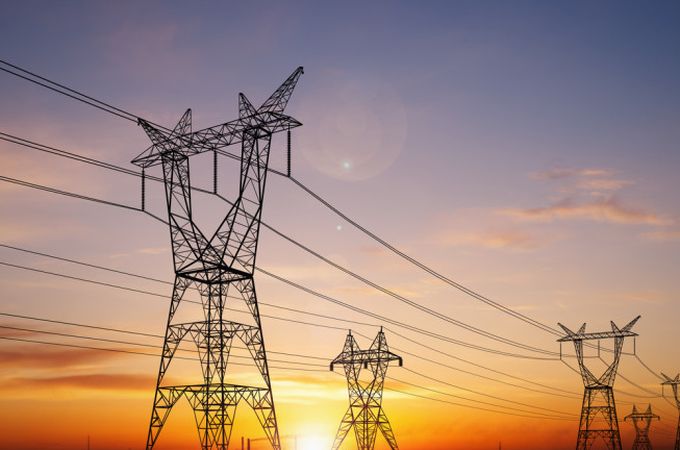 Индустриалният бизнес настоява за спешни енергийни компенсации и по-нисък ценови праг