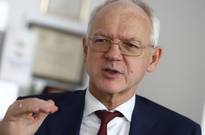 Васил Велев: Бюджетният дефицит може да достигне 5% заради прекомерни разходи