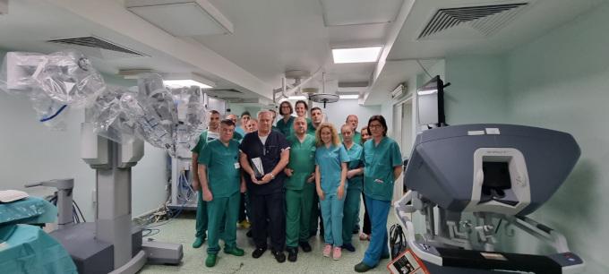 2000 роботизирани операции в урологията на МБАЛ „Доверие“