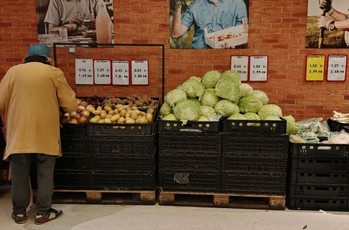 Инфлационен натиск в България: Месечното поскъпване на основните стоки достигна 4.1%