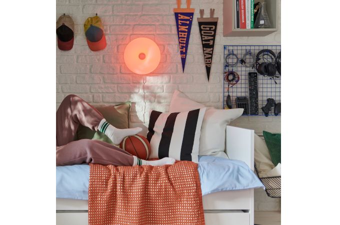 ИКЕА и Сабин Марселис преосмислят емблематичната колекция VARMBLIXT и я извеждат на ново ниво