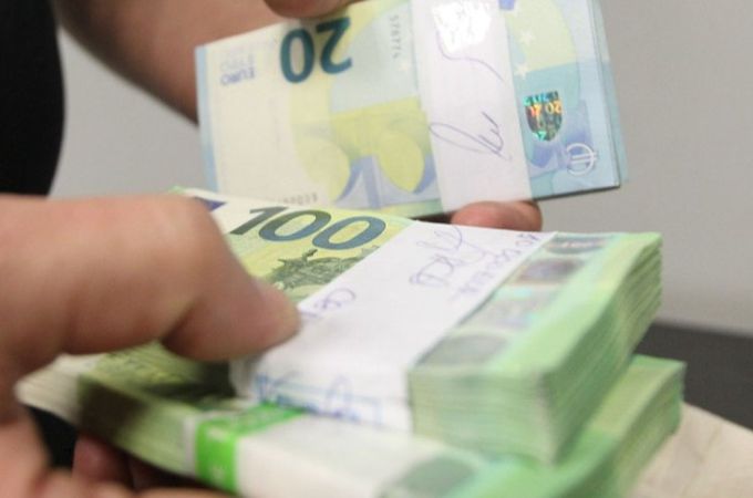 България набра 1,2 млрд. евро от вътрешния пазар от началото на годината