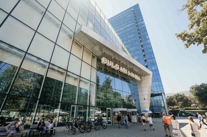 Bulgaria Mall & Bulgaria Towers с поредна стъпка в стратегията си за устойчивост: Внедряват фотоволтаична система