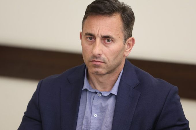 Румен Спецов: България е напълно обезпечена с петрол и няма риск от дефицит
