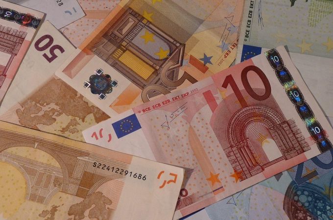 Бюджетният дефицит през май достигна 2,5 млрд. евро – рекорд за две десетилетия