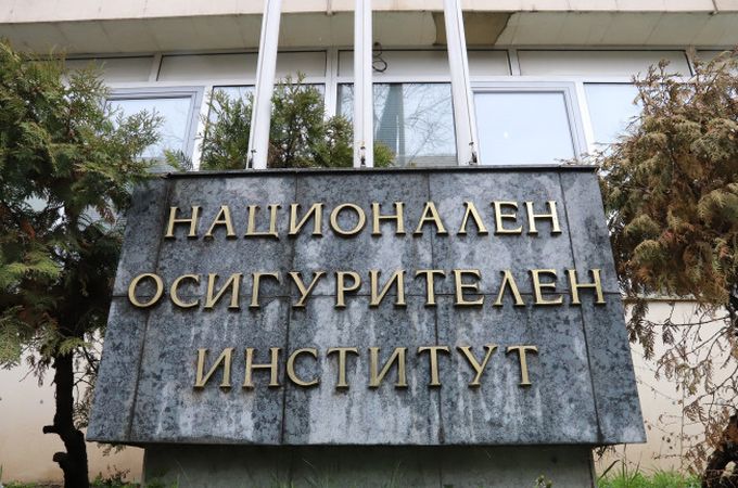НОИ: Средният осигурителен доход за април 2026 година достигна 1034,85 евро