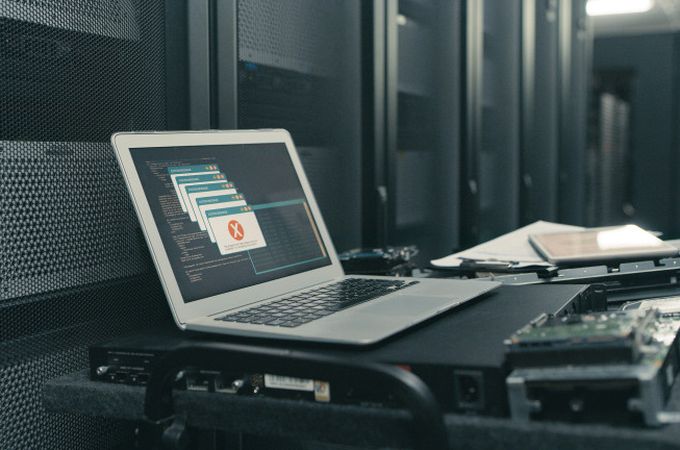 Дигиталният парадокс на България: Отлична инфраструктура при сериозен недостиг на умения