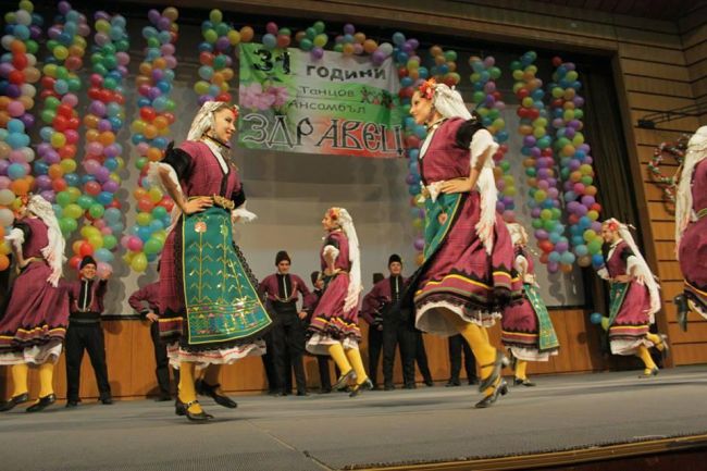 Седемнадесетото издание на „Остров на музиката“ продължава с два безплатни фолклорни спектакъла в Борисовата градина
