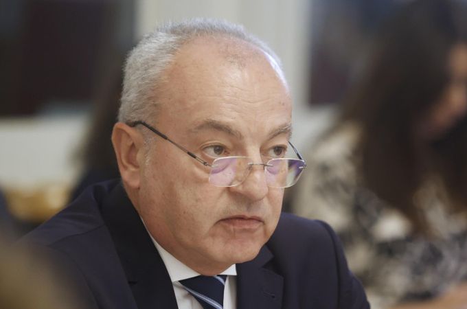 Властта определи критериите за формиране на минималната работна заплата