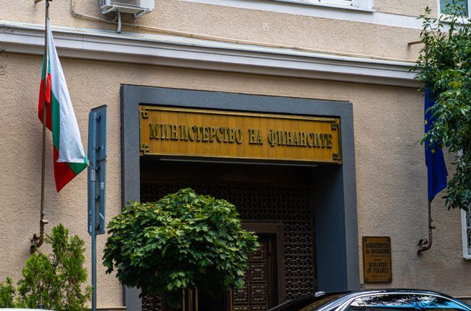 Министерството на финансите прогнозира минимална заплата от 660 евро до 2027 г.
