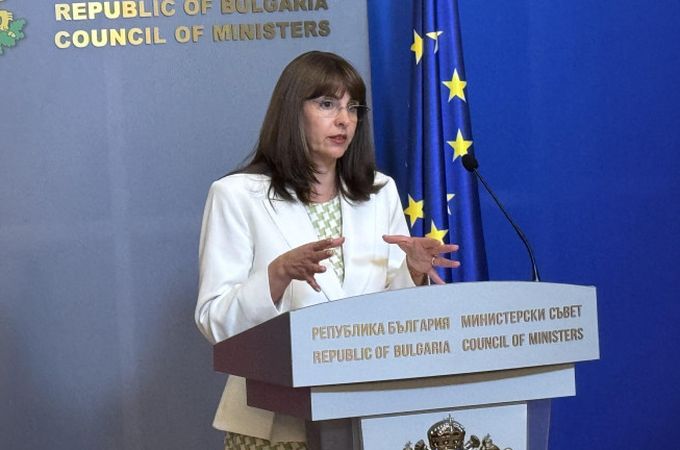 Министър Ефремова: Бюджет 2027 предвижда 300 милиона евро за семействата