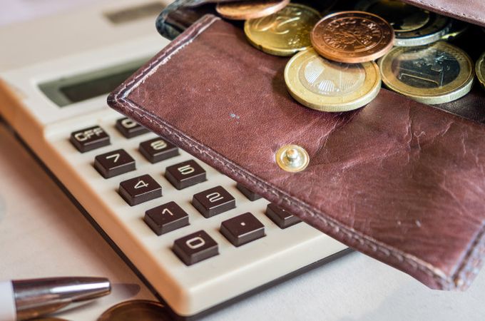 Правителството предлага минимална заплата от 660 евро от 1 януари 2027 г.