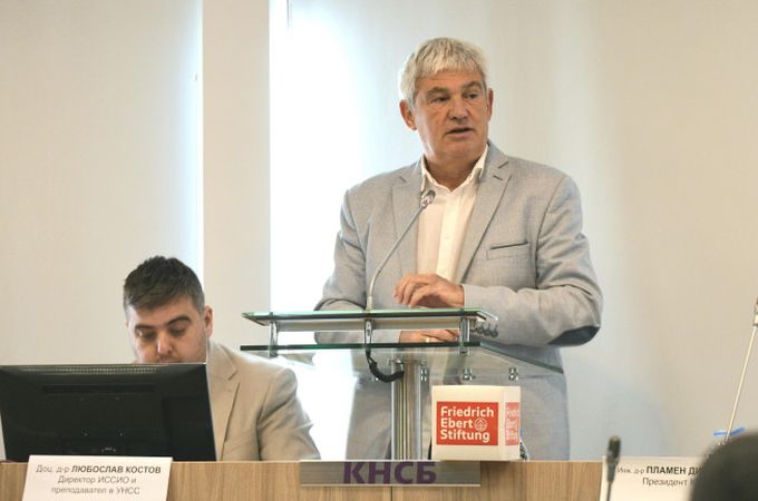 КНСБ: Дигитализацията и изкуственият интелект задълбочават неравенствата на пазара на труда