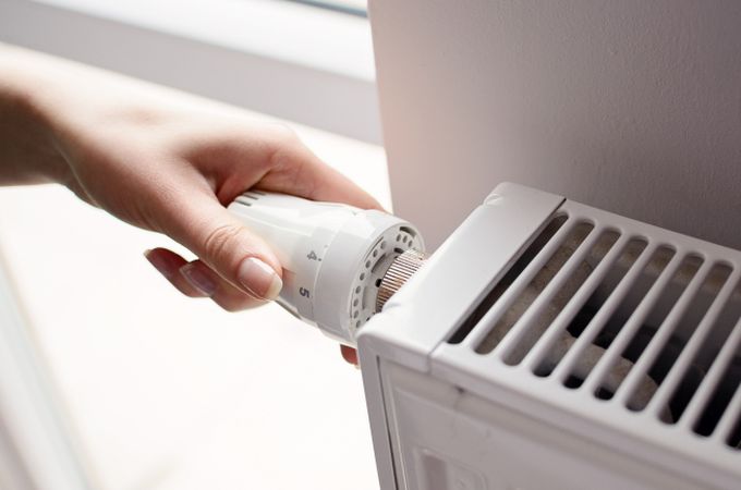 Парното и топлата вода в София може да поскъпнат с 30% през януари