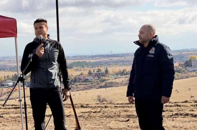 Столичната община откри есенната залесителна кампания от  „Новата гора на София“ край Банкя